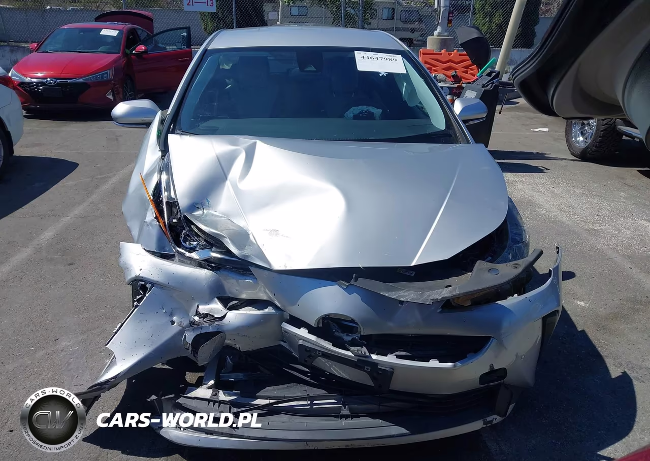 2020 Toyota Prius Le VIN:JTDKARFU7L3112219 - 11