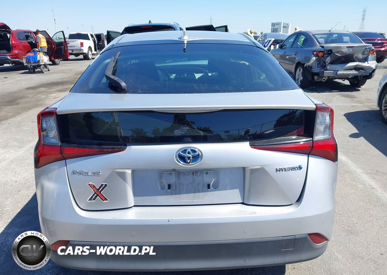 2020 Toyota Prius Le VIN:JTDKARFU7L3112219 - 15