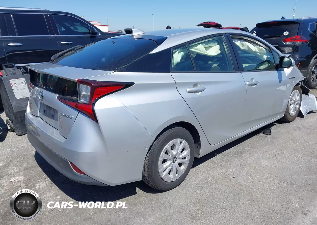 2020 Toyota Prius Le VIN:JTDKARFU7L3112219 - 4