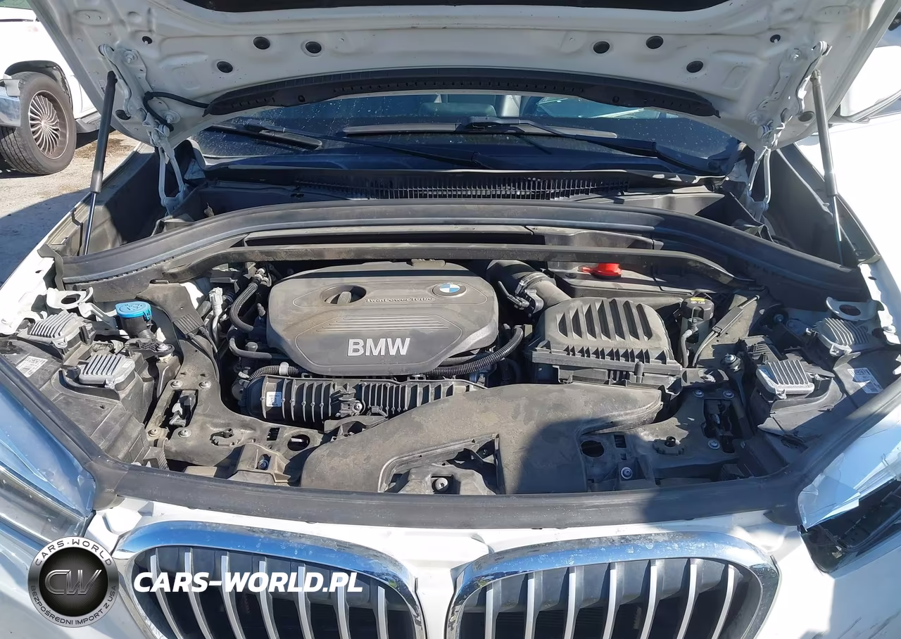 2018 BMW X1 xDrive28I VIN:WBXHT3C30J5F92172 - 10