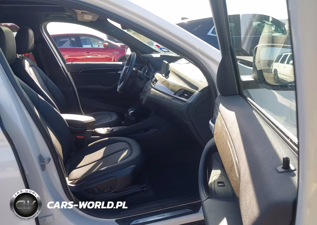 2018 BMW X1 xDrive28I VIN:WBXHT3C30J5F92172 - 5