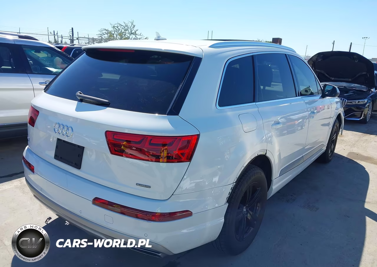 2018 Audi Q7 2.0T Premium VIN:WA1AHAF75JD006534 - 4