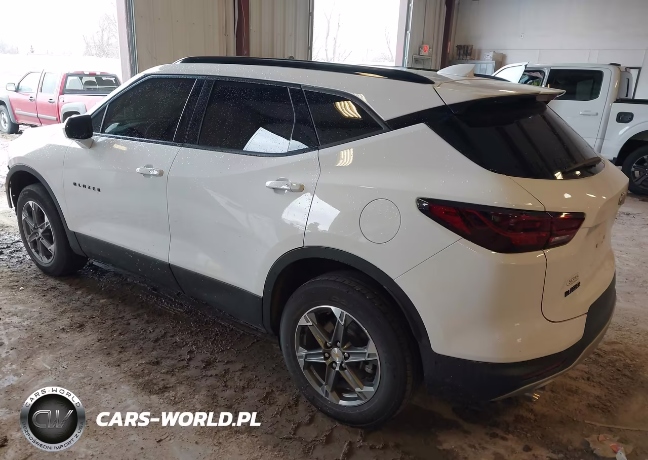 2024 Chevrolet Blazer Fwd 2Lt VIN:3GNKBCR49RS156299 - 3
