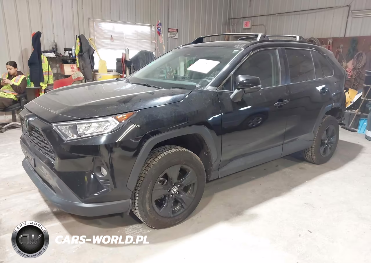 2021 Toyota Rav4 Xle VIN:2T3P1RFV5MC190030 - 2