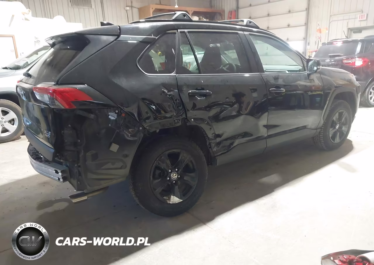 2021 Toyota Rav4 Xle VIN:2T3P1RFV5MC190030 - 4