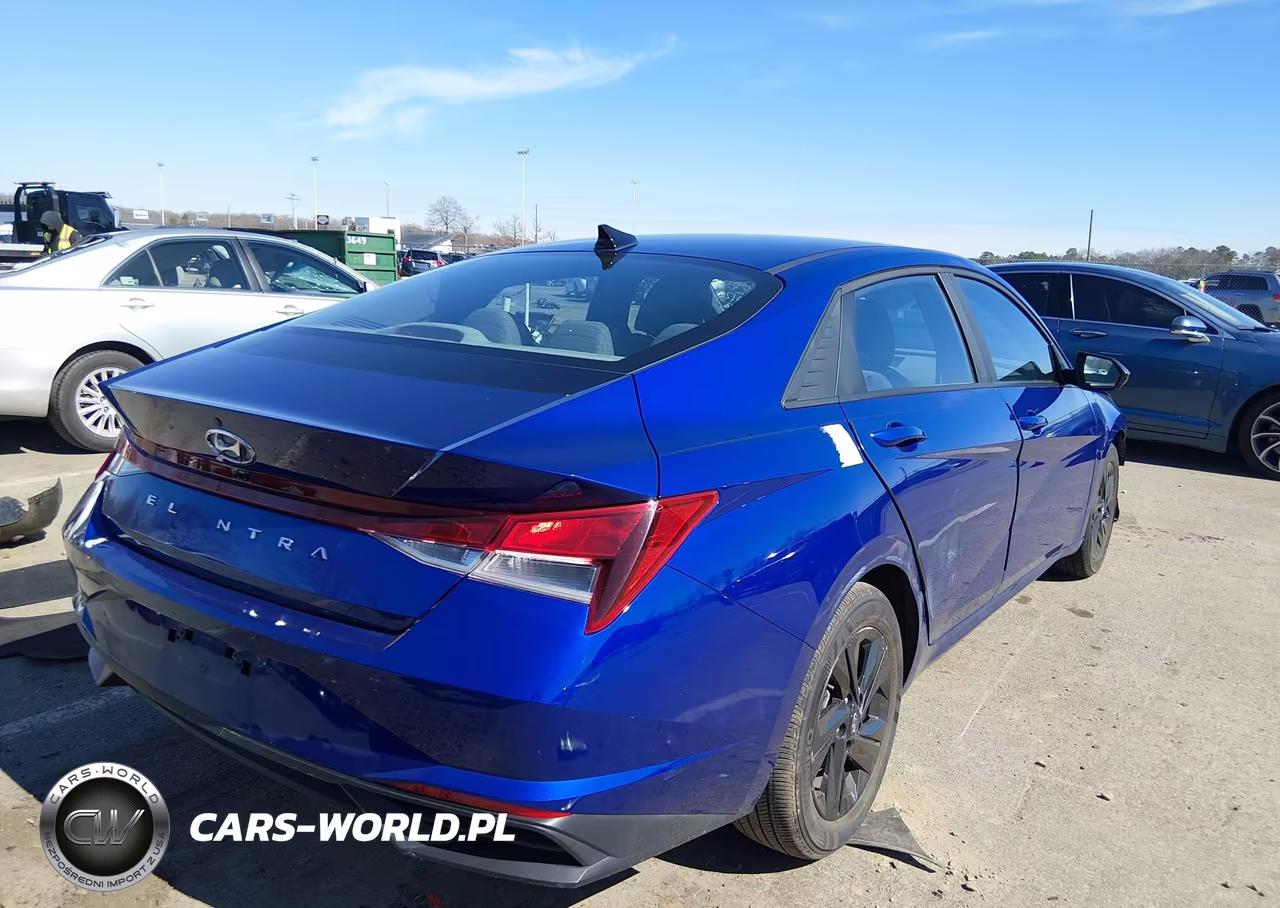 2023 Hyundai Elantra Sel VIN:KMHLM4AG3PU445089 - 4