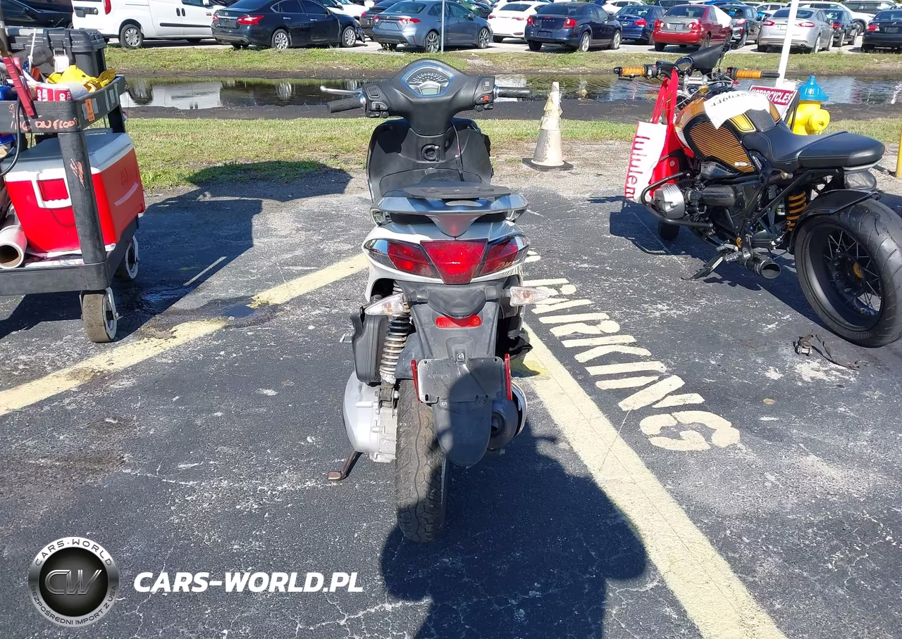 2020 Piaggio Liberty VIN:ZAPM898G8L7001844 - 6