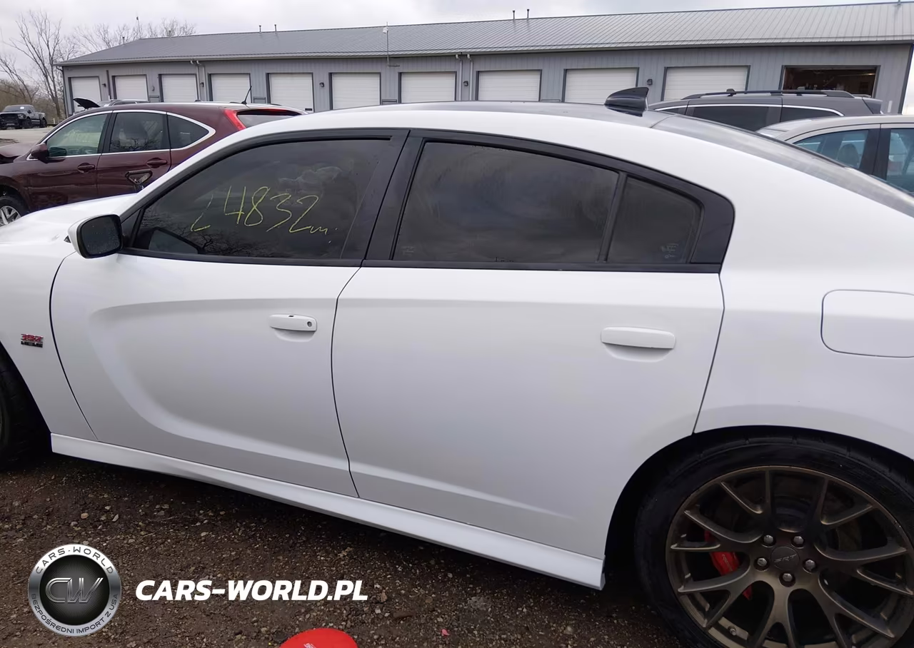 2016 Dodge Charger R-T Scat Pack VIN:2C3CDXGJ3GH225323 - 14