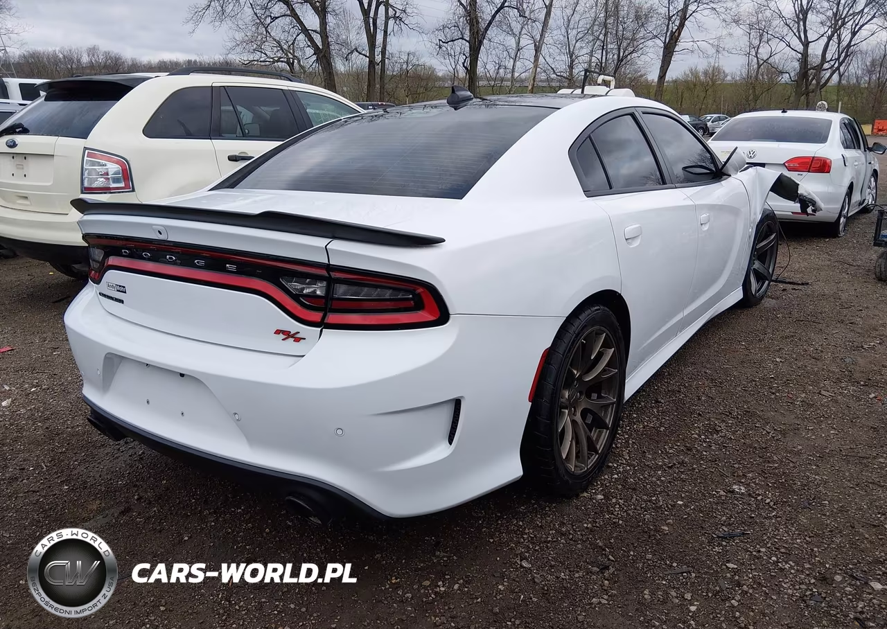 2016 Dodge Charger R-T Scat Pack VIN:2C3CDXGJ3GH225323 - 4
