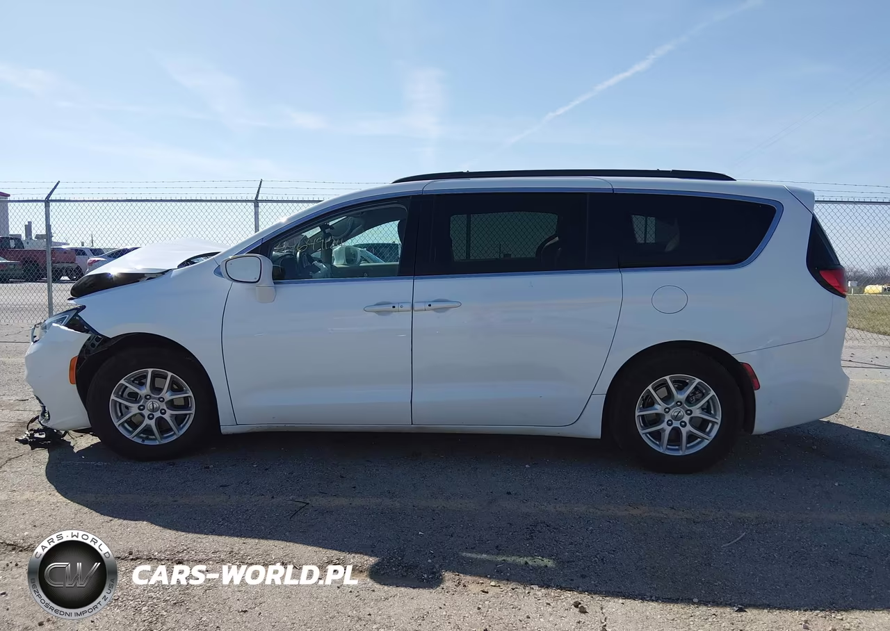 2022 Chrysler Pacifica Touring L VIN:2C4RC1BG2NR114867 - 14