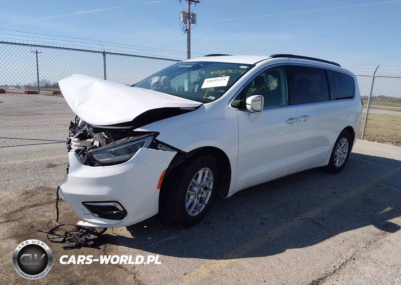 2022 Chrysler Pacifica Touring L VIN:2C4RC1BG2NR114867 - 2