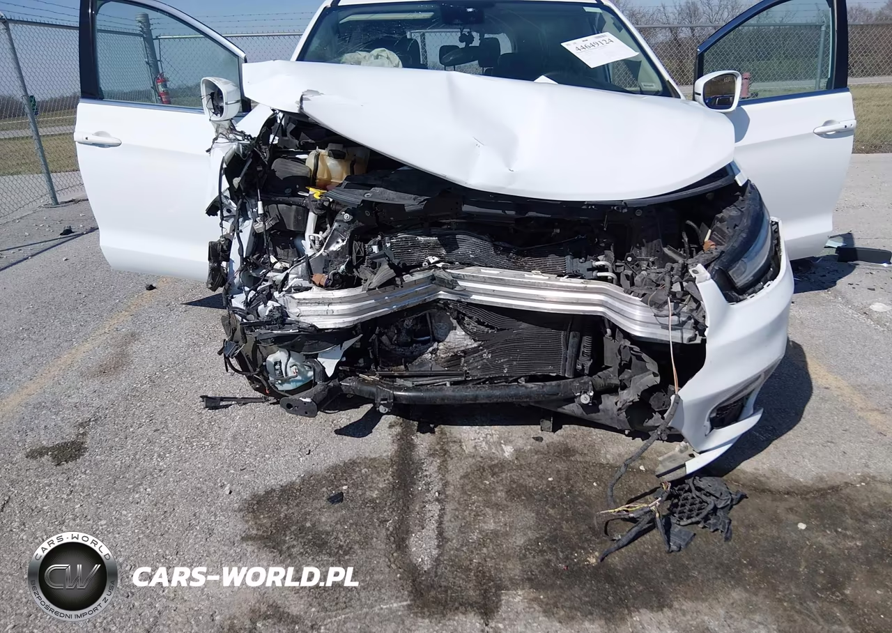 2022 Chrysler Pacifica Touring L VIN:2C4RC1BG2NR114867 - 6
