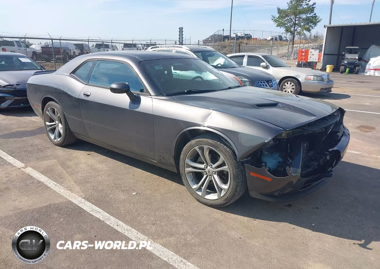 2022 Dodge Challenger Sxt