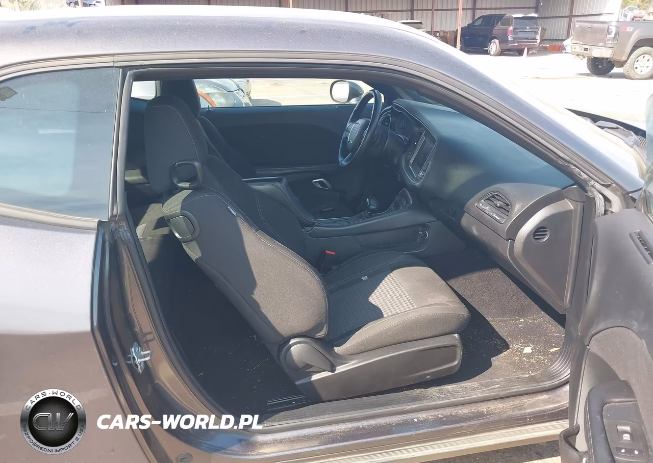 2022 Dodge Challenger Sxt VIN:2C3CDZAG8NH122372 - 5