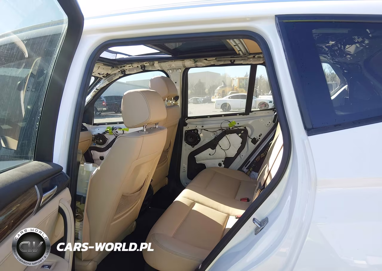 2016 BMW X3 xDrive28I VIN:5UXWX9C54G0D81106 - 8