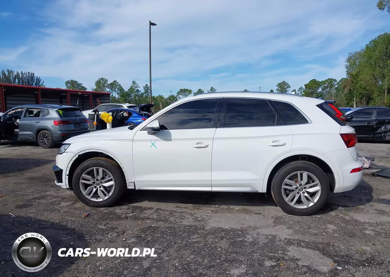 2020 Audi Q5 Premium 45 Tfsi Quattro S Tronic-Titanium Premium 45 Tfsi Quattro S Tronic VIN:WA1ANAFY1L2031804 - 14