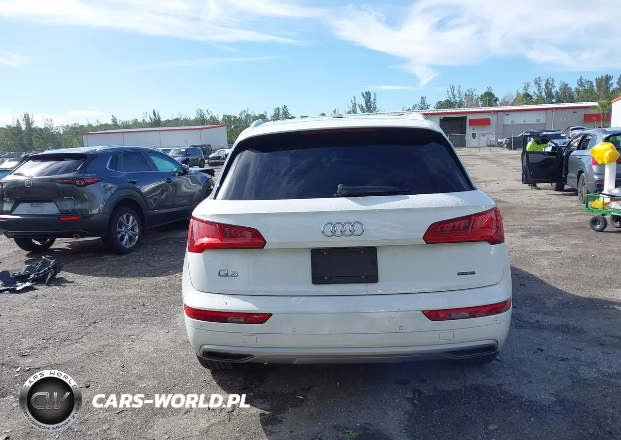2020 Audi Q5 Premium 45 Tfsi Quattro S Tronic-Titanium Premium 45 Tfsi Quattro S Tronic VIN:WA1ANAFY1L2031804 - 16