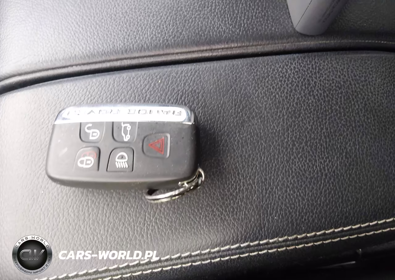 2020 Land Rover Range Rover Velar P250 R-Dynamic S VIN:SALYK2EX9LA286811 - 11
