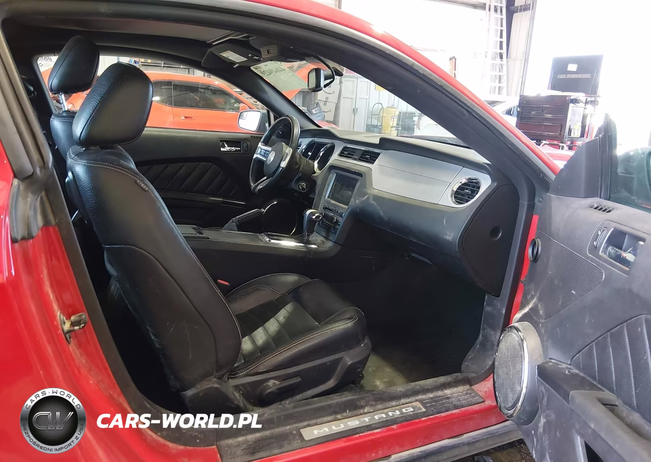 2011 Ford Mustang V6 Premium VIN:1ZVBP8AM7B5168192 - 5