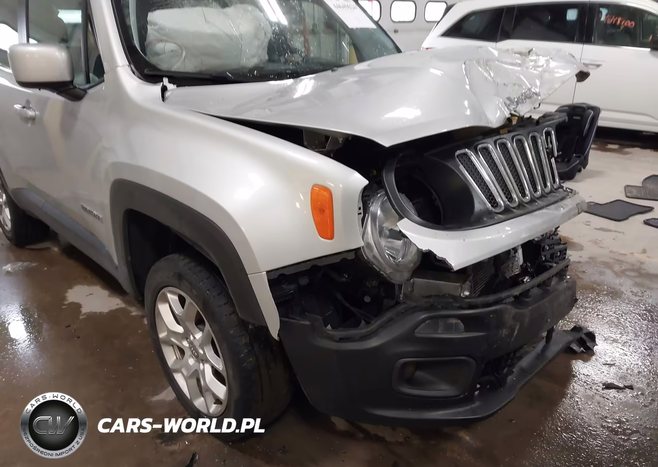 2017 Jeep Renegade Latitude 4X4 VIN:ZACCJBBBXHPG44423 - 6