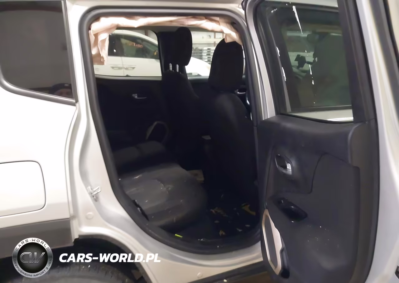 2017 Jeep Renegade Latitude 4X4 VIN:ZACCJBBBXHPG44423 - 8