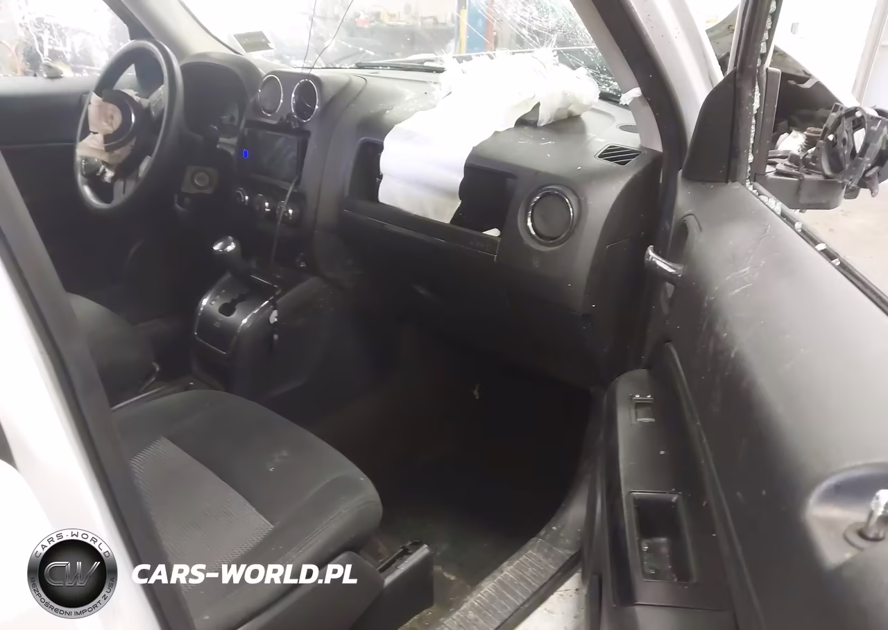 2015 Jeep Patriot Altitude Edition VIN:1C4NJRBB8FD425599 - 5