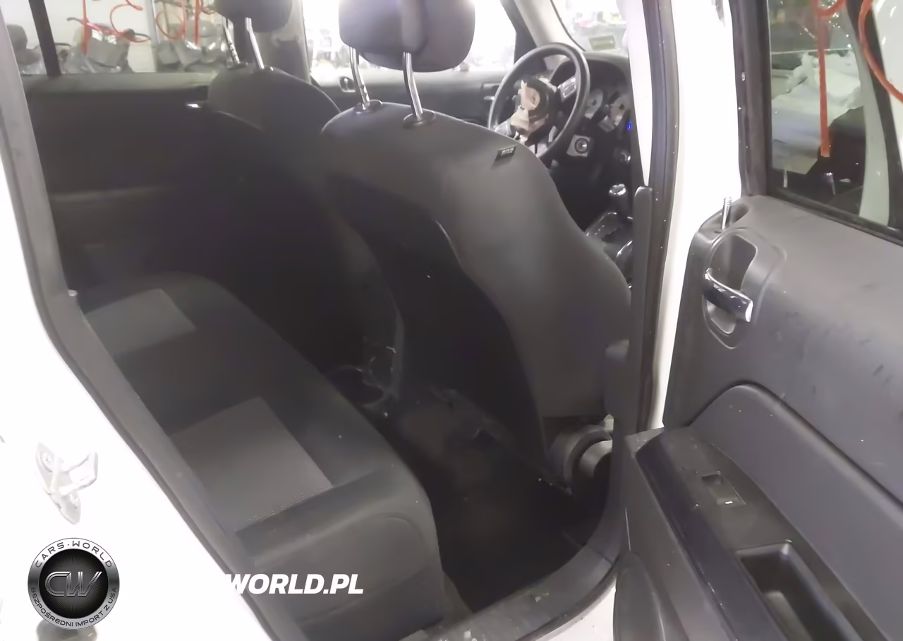 2015 Jeep Patriot Altitude Edition VIN:1C4NJRBB8FD425599 - 8