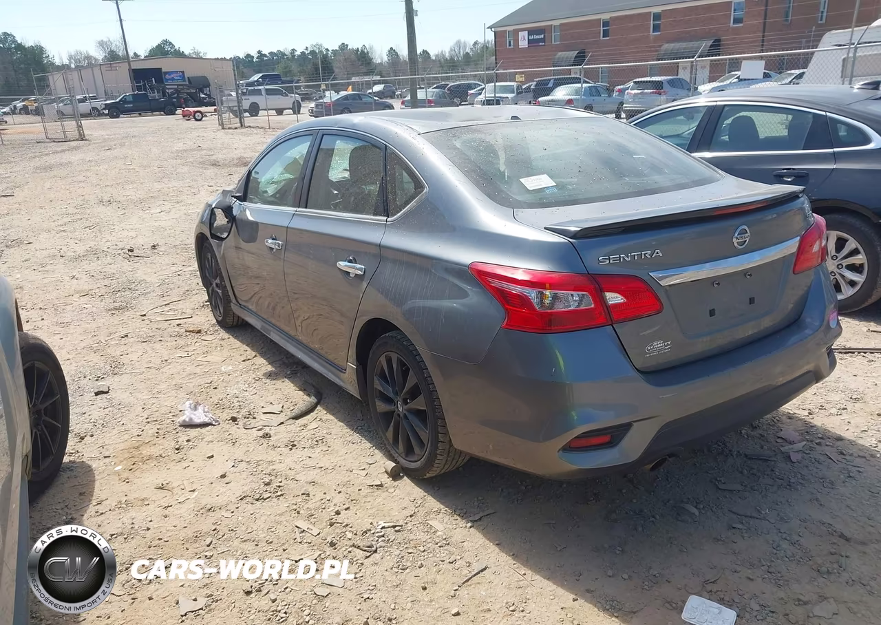 2017 Nissan Sentra Sr VIN:3N1AB7AP4HY267777 - 3