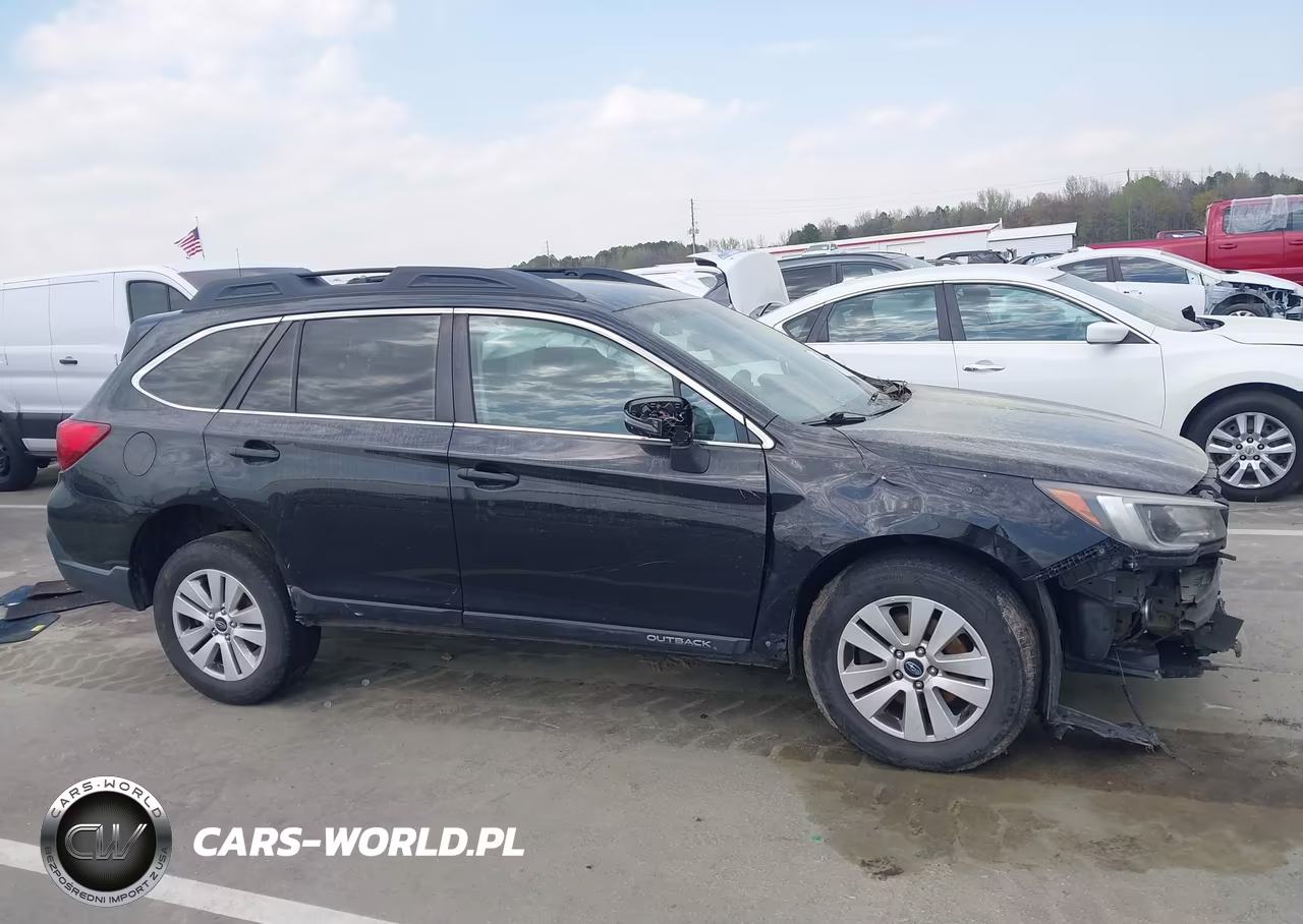 2018 Subaru Outback 2.5I Premium VIN:4S4BSAFC3J3244831 - 13