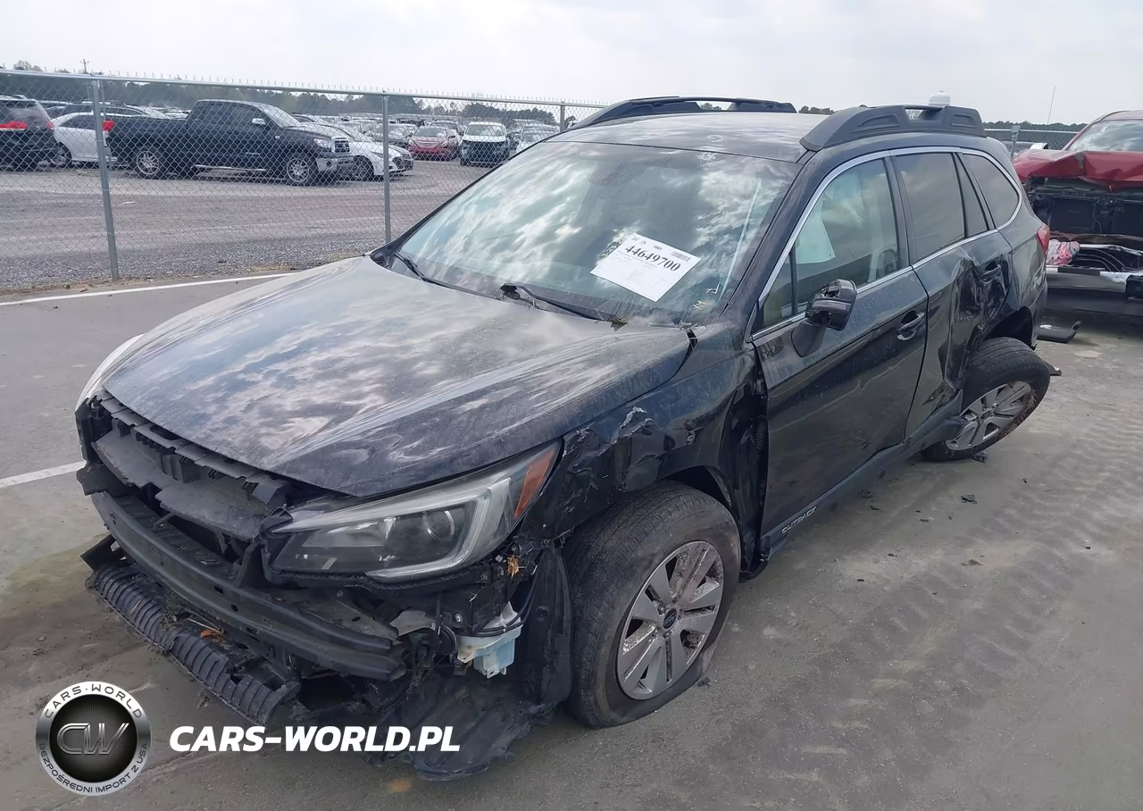 2018 Subaru Outback 2.5I Premium VIN:4S4BSAFC3J3244831 - 2