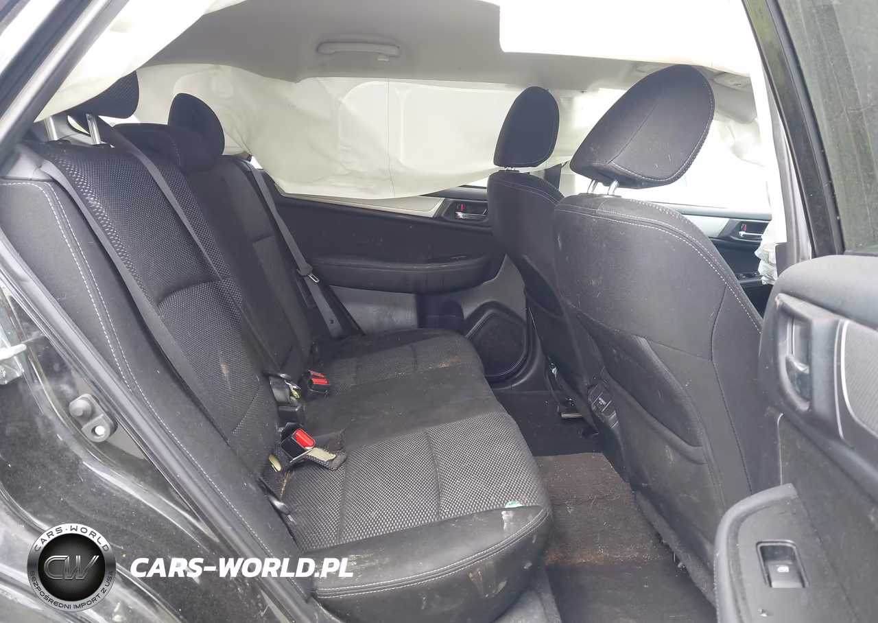 2018 Subaru Outback 2.5I Premium VIN:4S4BSAFC3J3244831 - 8
