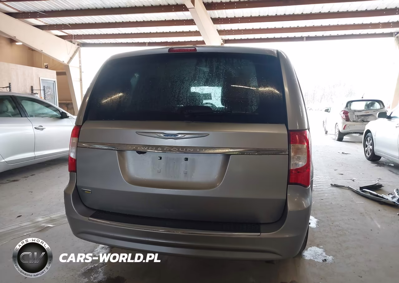 2016 Chrysler Town & Country Touring VIN:2C4RC1BG0GR287077 - 17