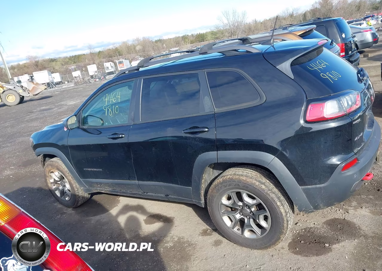 2019 Jeep Cherokee Trailhawk 4X4 VIN:1C4PJMBX0KD217945 - 15