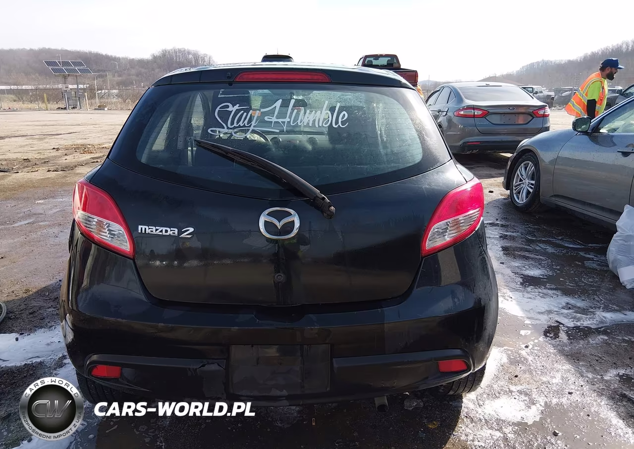 2014 Mazda Mazda2 Sport VIN:JM1DE1KZ1E0181220 - 16
