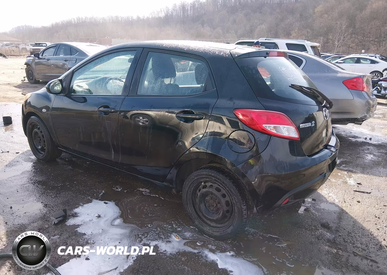 2014 Mazda Mazda2 Sport VIN:JM1DE1KZ1E0181220 - 3