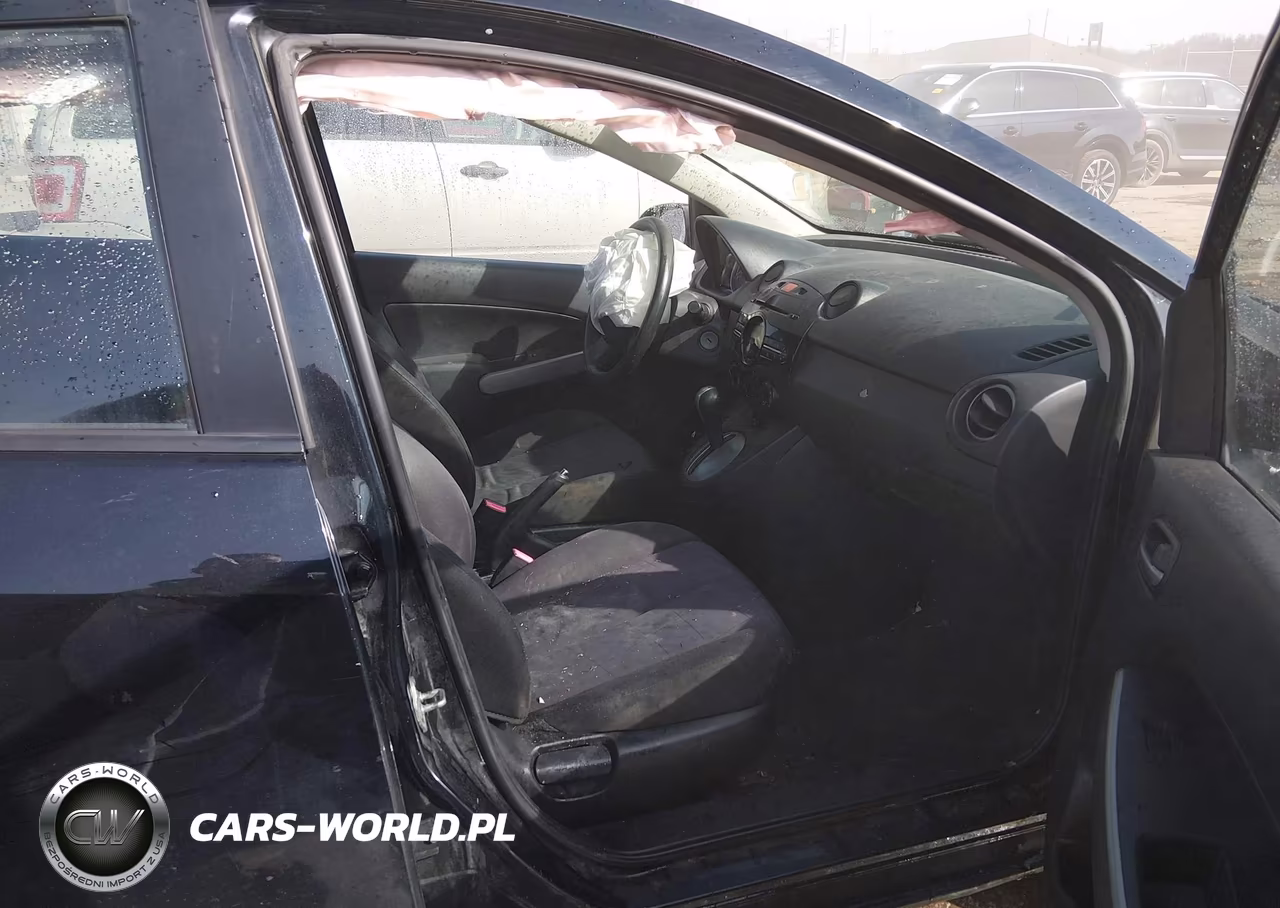 2014 Mazda Mazda2 Sport VIN:JM1DE1KZ1E0181220 - 5