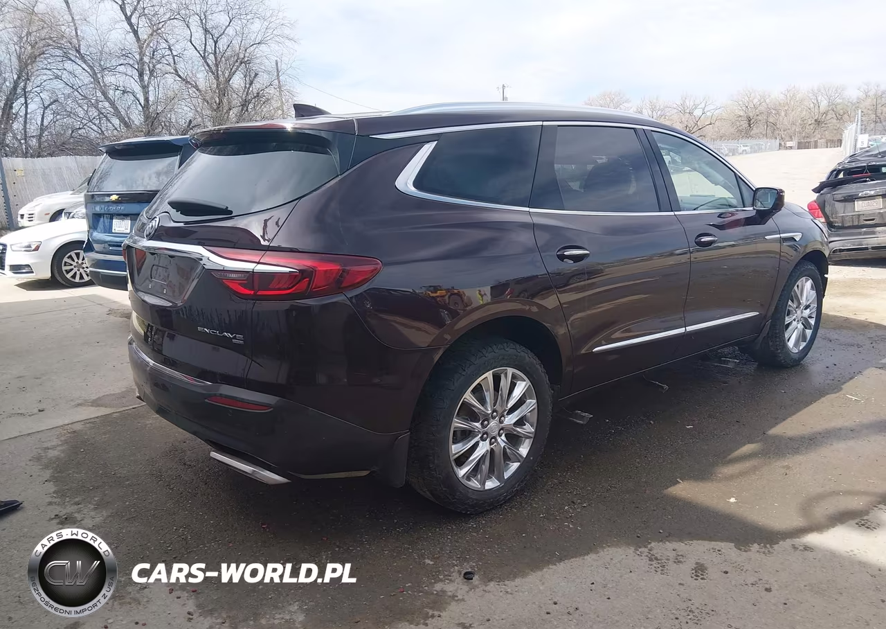 2018 Buick Enclave Essence VIN:5GAEVAKW6JJ247034 - 4