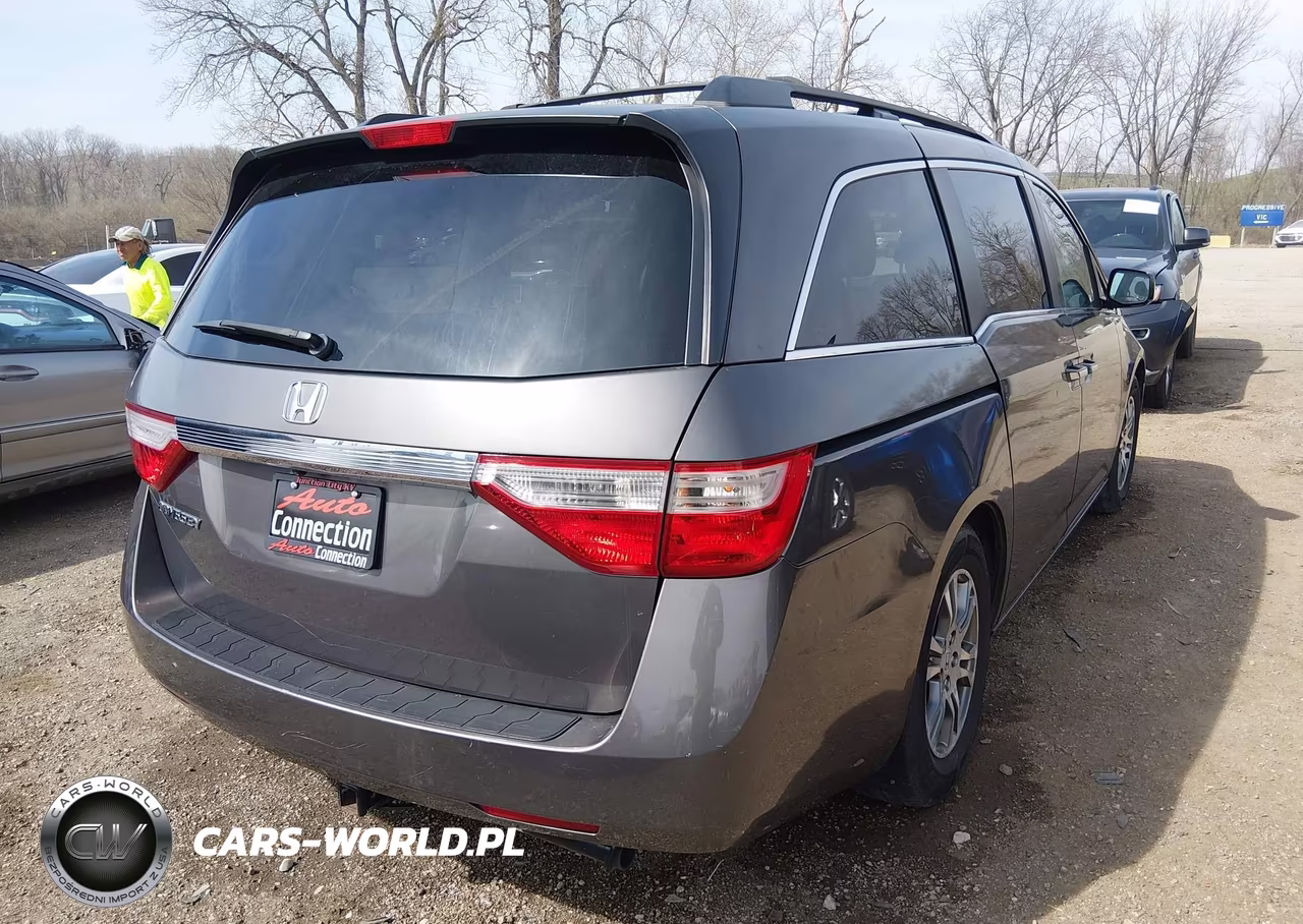 2013 Honda Odyssey Ex VIN:5FNRL5H42DB088172 - 4