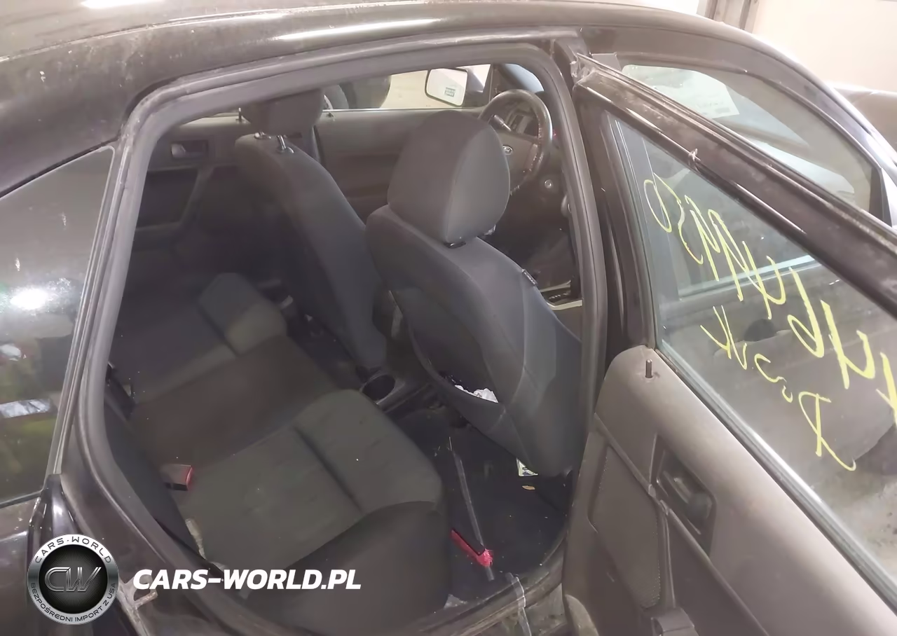 2010 Ford Focus Se VIN:1FAHP3FN5AW108122 - 8