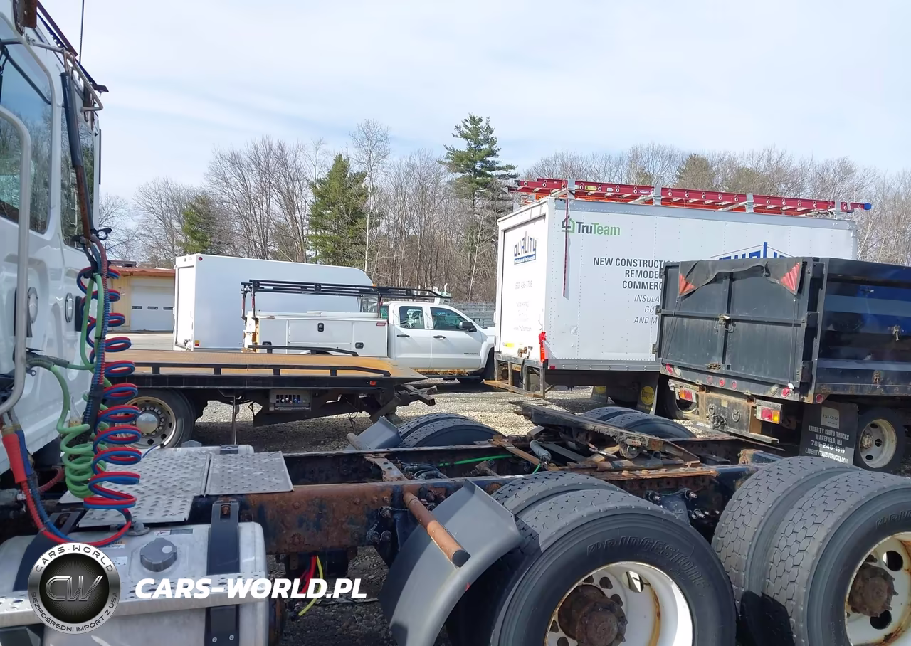 2018 Freightliner Cascadia 125 VIN:1FUJGEDR9JLJY6717 - 6
