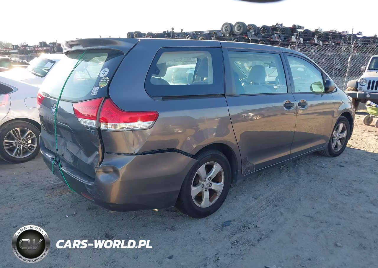 2012 Toyota Sienna Base V6 7 Passenger VIN:5TDZK3DC3CS250373 - 4