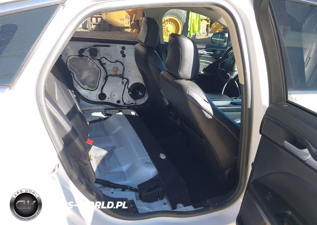 2020 Ford Fusion Titanium VIN:3FA6P0D90LR152420 - 8