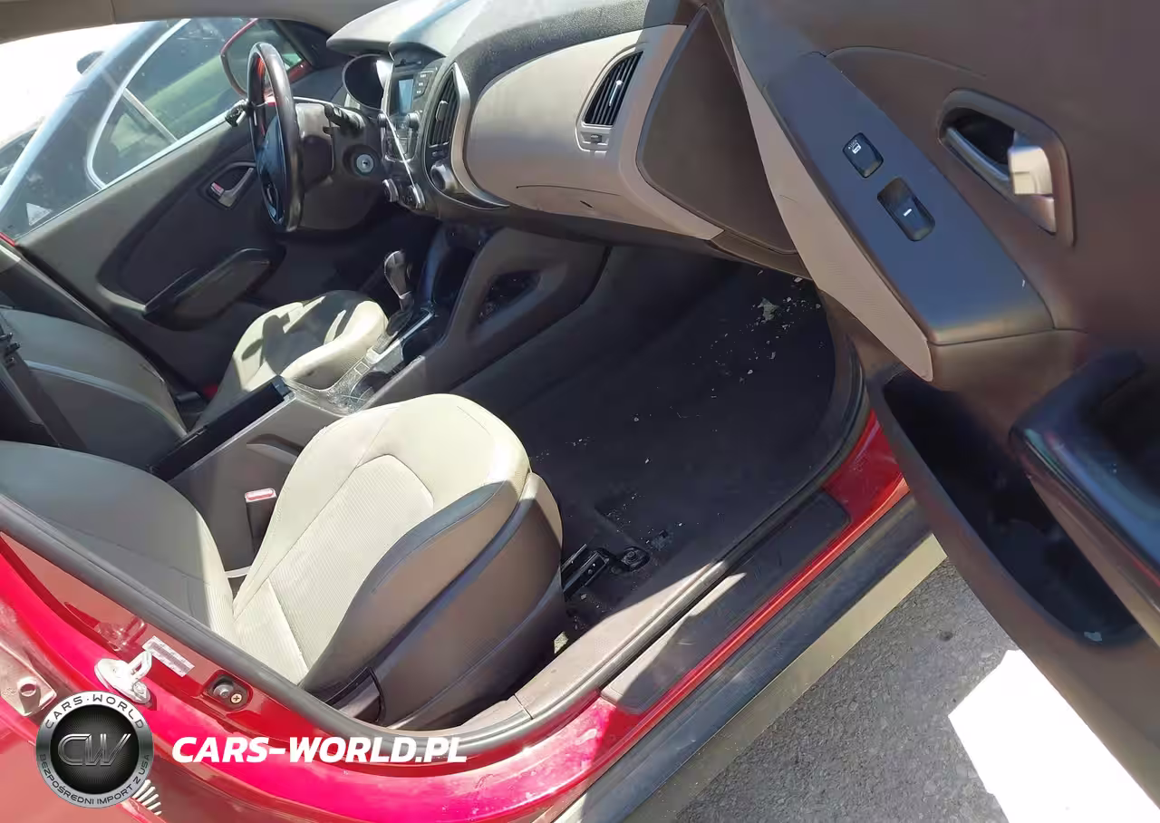 2015 Hyundai Tucson Se VIN:KM8JU3AG8FU042404 - 5