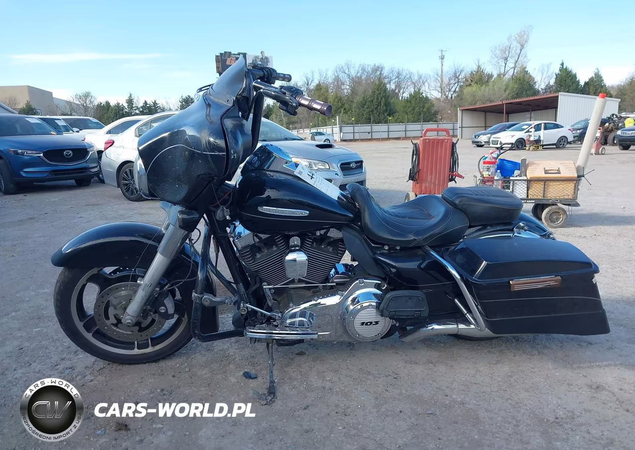 2011 Harley-Davidson Flhtk VIN:1HD1KEM15BB676996 - 13