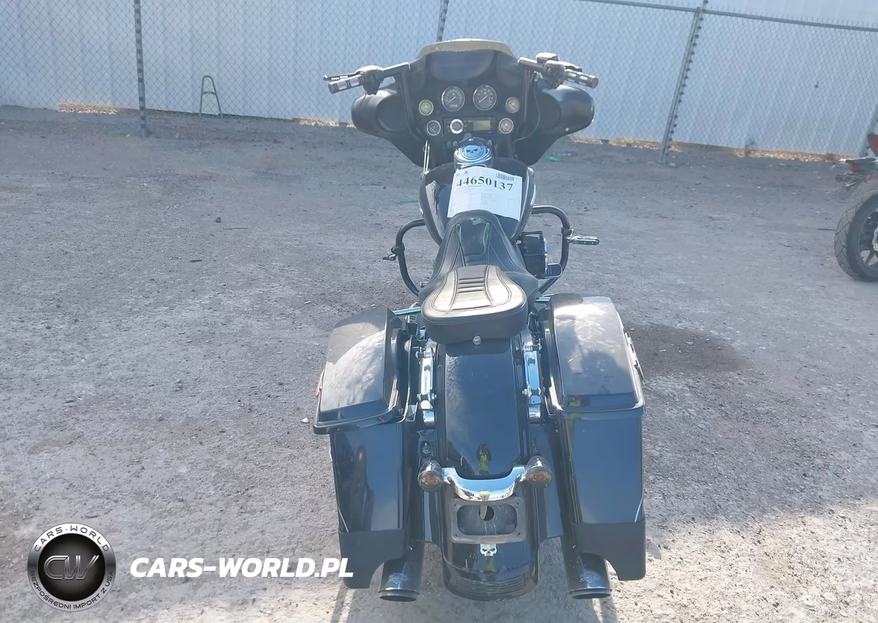 2011 Harley-Davidson Flhtk VIN:1HD1KEM15BB676996 - 6