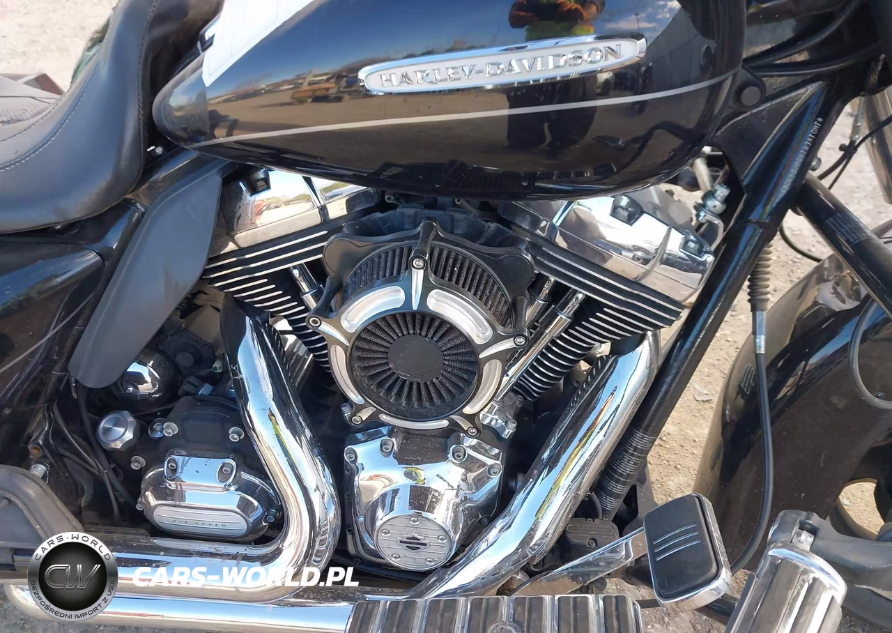 2011 Harley-Davidson Flhtk VIN:1HD1KEM15BB676996 - 8