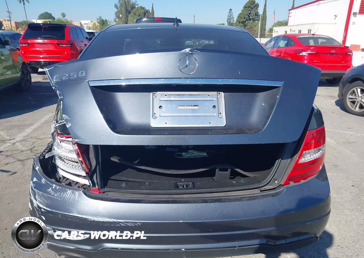 2014 Mercedes-Benz C 250 Sport VIN:WDDGF4HB2EG246451 - 16