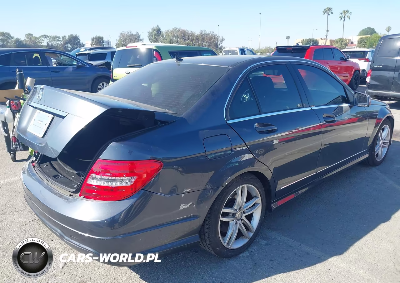 2014 Mercedes-Benz C 250 Sport VIN:WDDGF4HB2EG246451 - 4