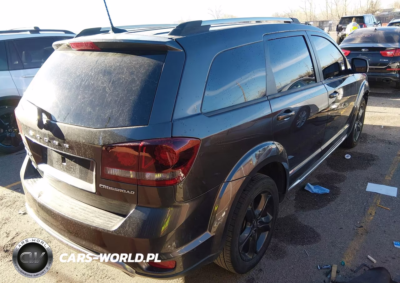 2019 Dodge Journey Crossroad Awd VIN:3C4PDDGG4KT841063 - 4