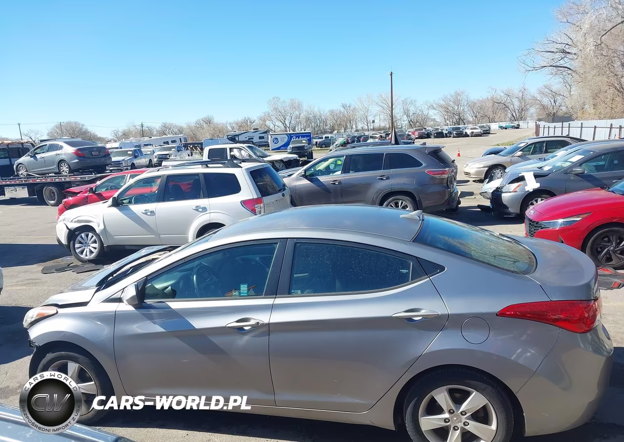 2013 Hyundai Elantra Gls-Limited VIN:KMHDH4AE2DU640555 - 15
